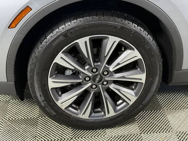 Used 2022 Lincoln Corsair Reserve w/ Elements Package FWD image 15