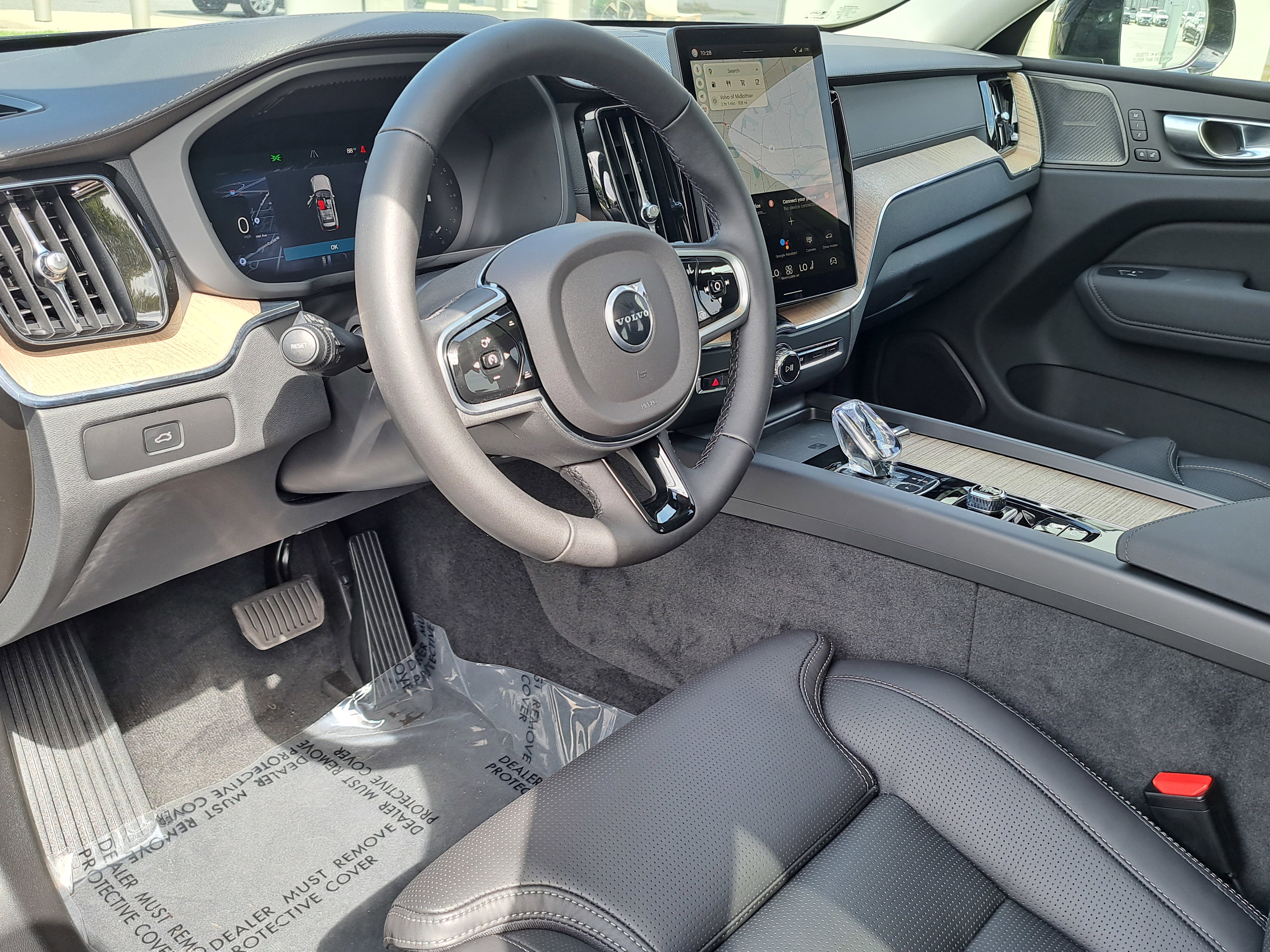 New 2026 Volvo XC60 B5 Ultra w/ Protection Package Premier image 5