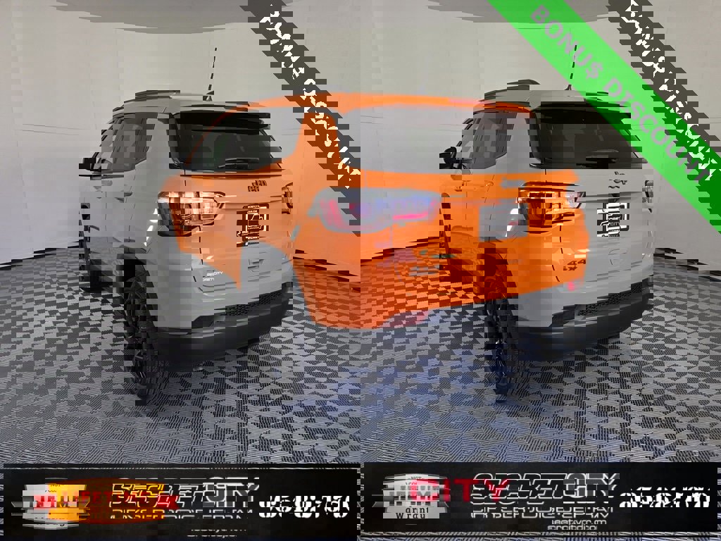 New 2026 Jeep Compass Latitude image 5