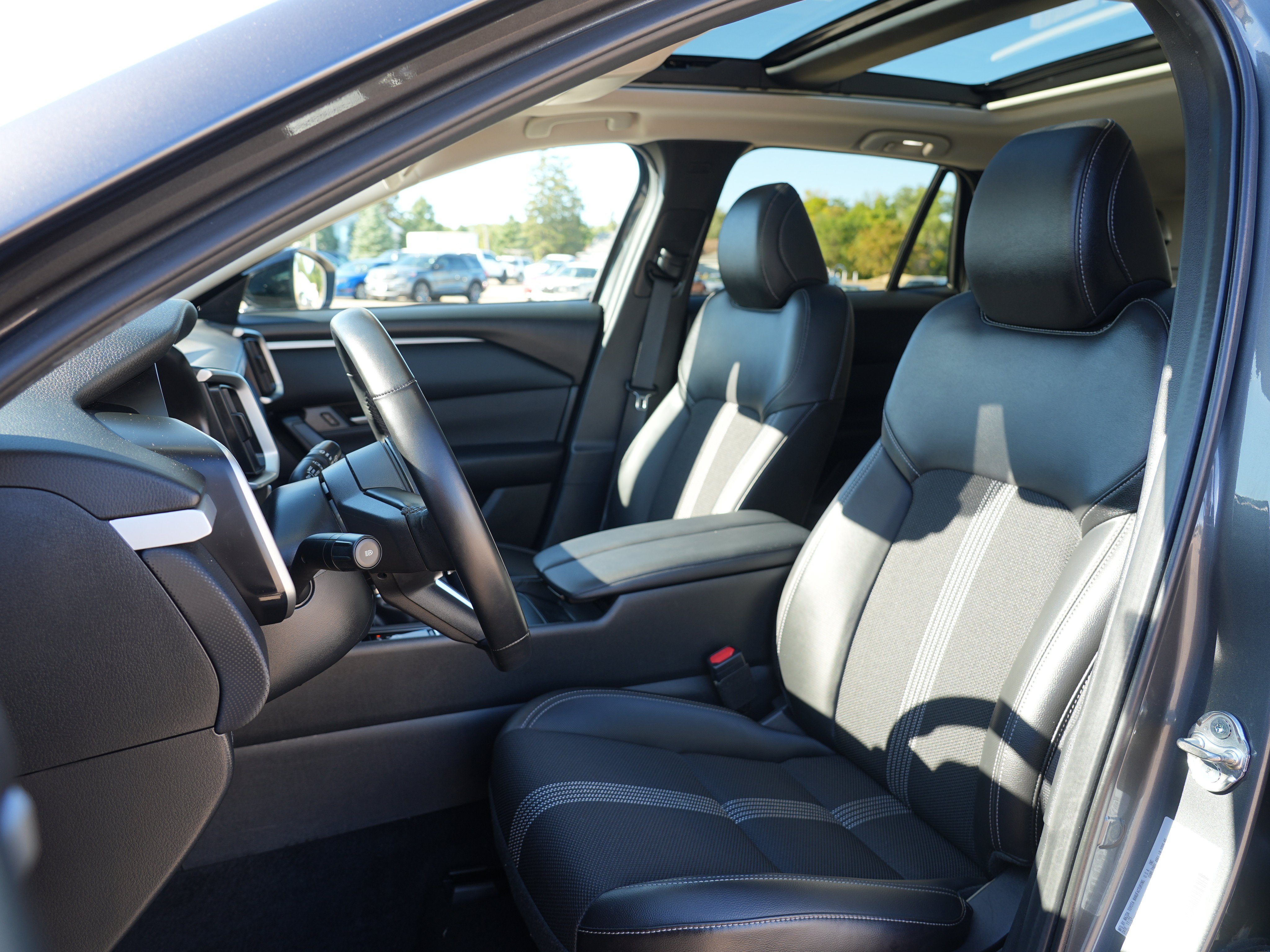 Used 2026 MAZDA CX-50 AWD 2.5 S w/ Preferred Pkg image 14