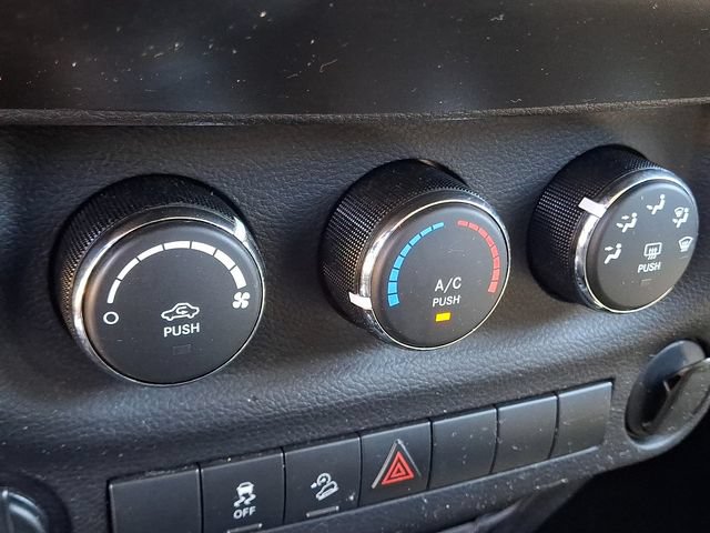 Used 2017 Jeep Wrangler Unlimited Sport AWD/4WD image 18