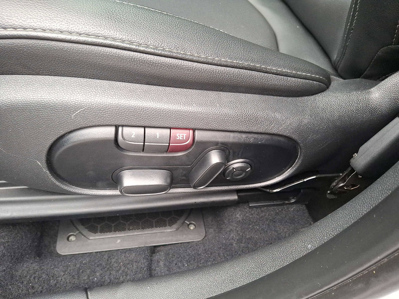 Used 2019 MINI Cooper Countryman S w/ Premium Package image 10