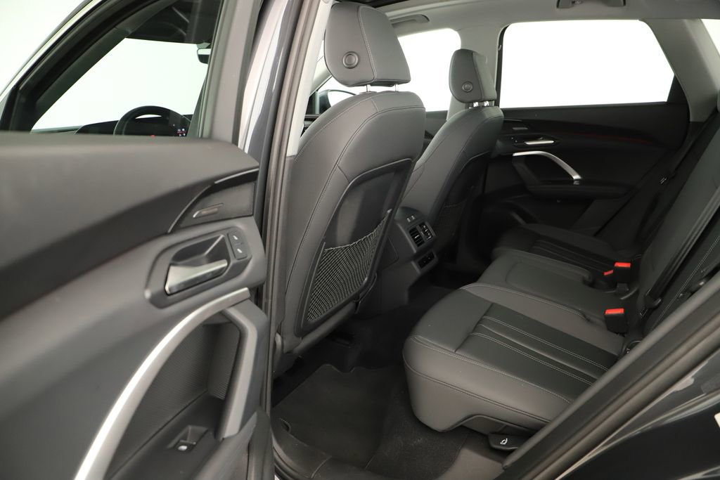 Certified 2025 Audi Q5 Premium Plus w/ Premium Plus AWD/4WD image 32