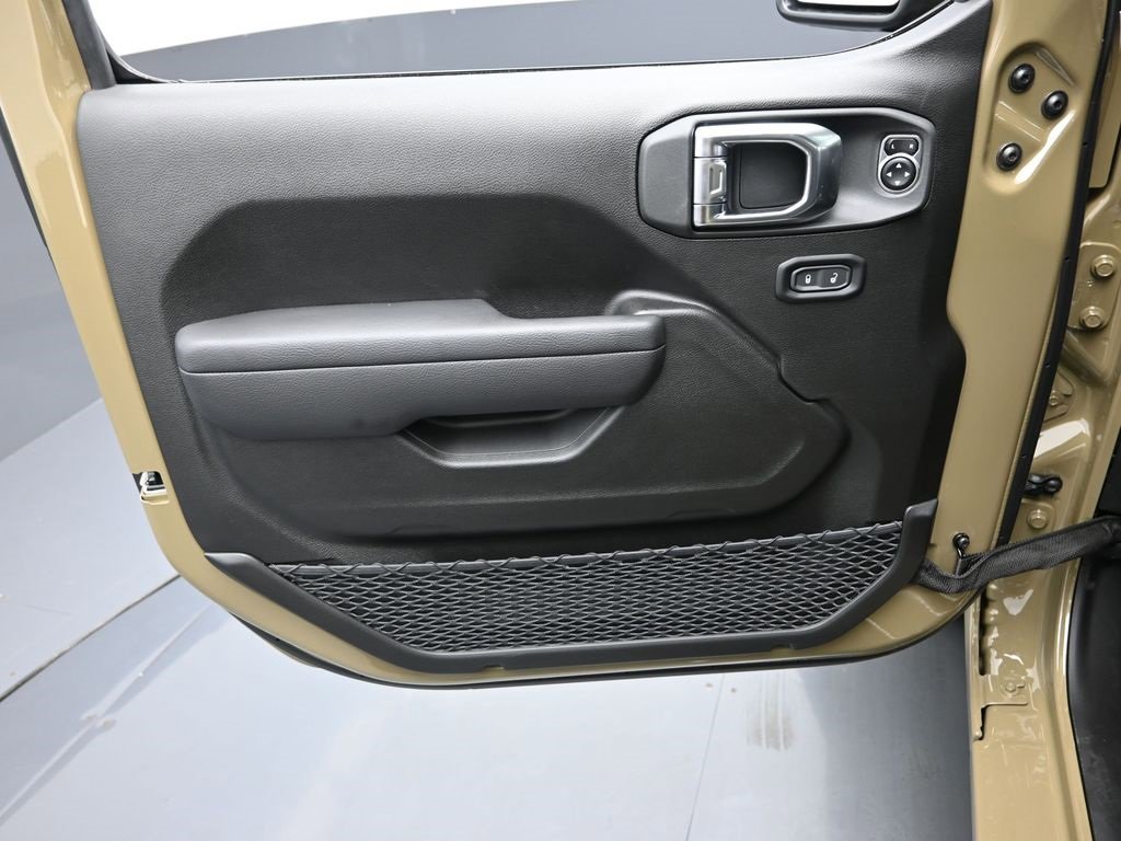 New 2025 Jeep Wrangler Sport S image 9