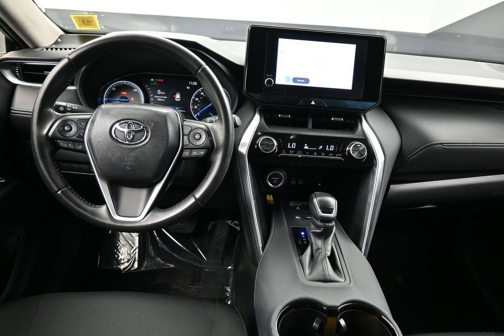 Certified 2024 Toyota Venza LE AWD/4WD image 19