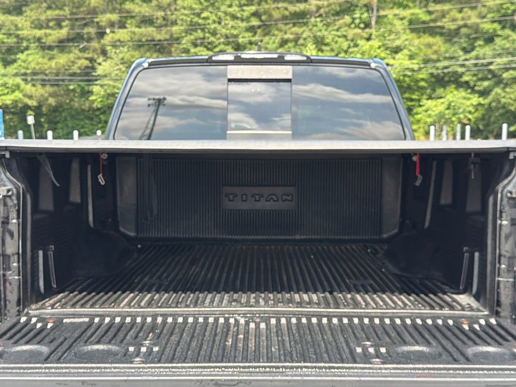 Used 2023 Nissan Titan SV w/ SV Convenience Package RWD image 18