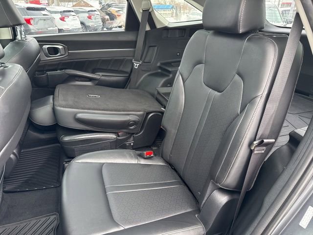 Used 2023 Kia Sorento SX image 44