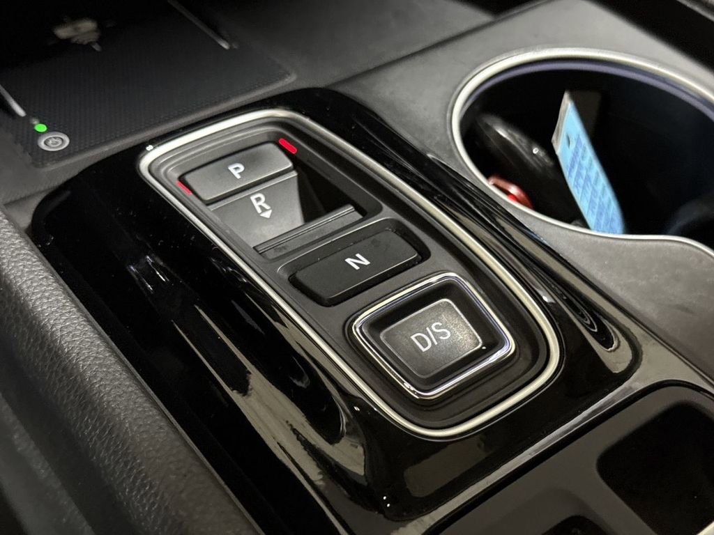 Used 2023 Honda Pilot Elite image 18