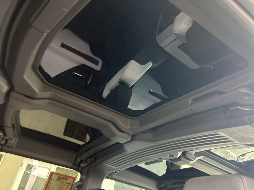 Used 2024 GMC Hummer EV 3X image 36