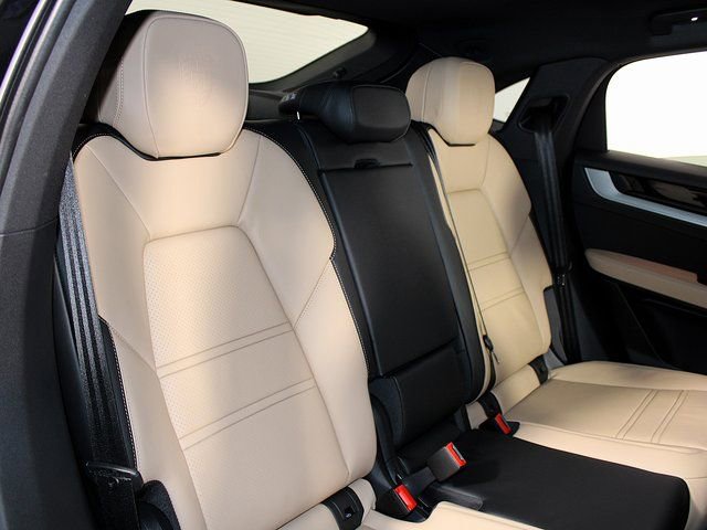 New 2026 Porsche Cayenne Coupe AWD/4WD image 24