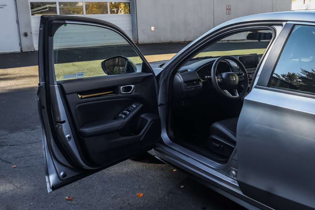 Used 2024 Honda Civic EX-L image 25