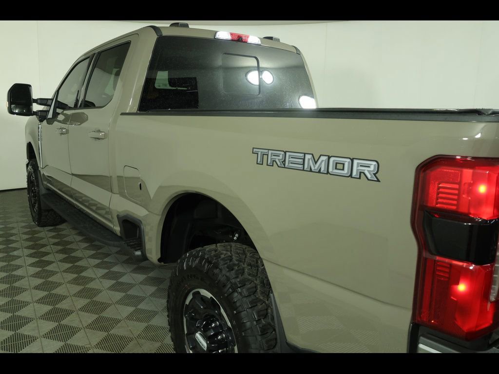 Used 2026 Ford F350 Lariat w/ Tremor Off-Road Package AWD/4WD image 18
