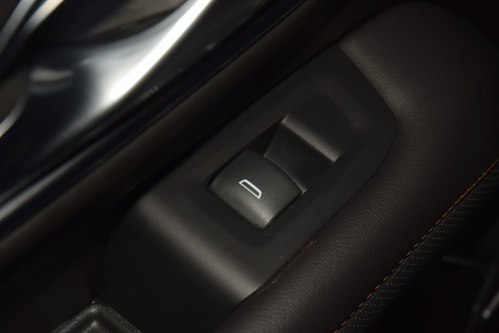 Used 2024 GMC Yukon AT4 AWD/4WD image 49