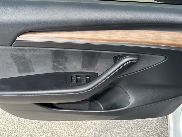 Used 2023 Tesla Model 3 Standard Range RWD image 19