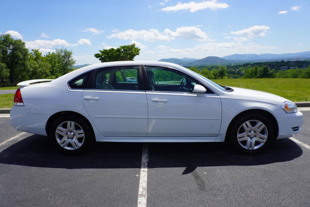 Used 2013 Chevrolet Impala LT FWD image 17