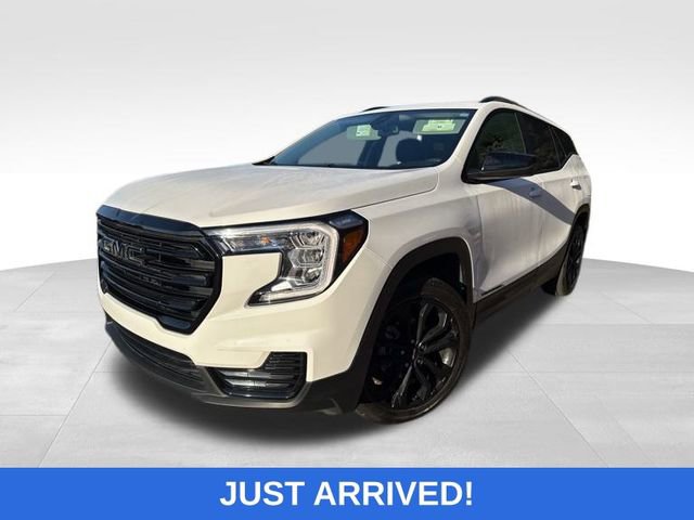 Used 2022 GMC Terrain SLE w/ Driver Convenience Package