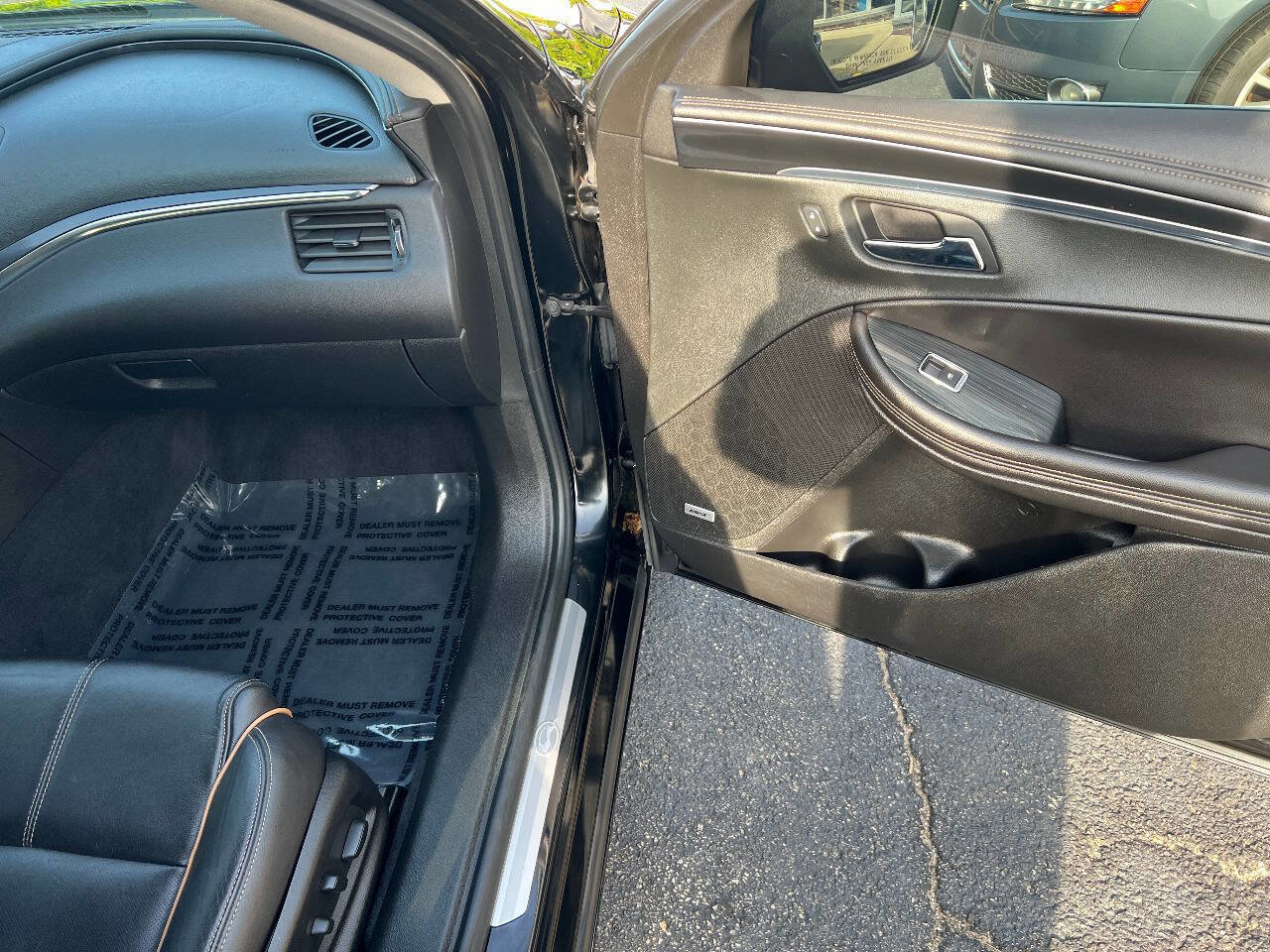 Used 2018 Chevrolet Impala Premier FWD image 28