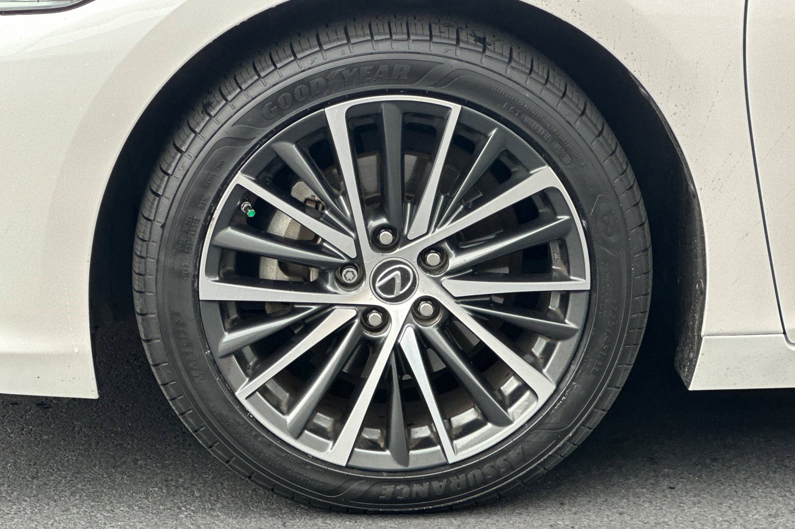 Certified 2023 Lexus ES 350 w/ Premium Package FWD image 36