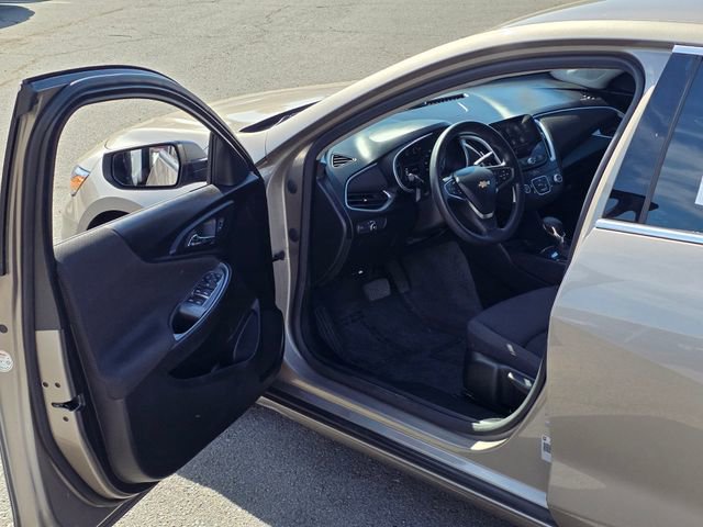 Used 2024 Chevrolet Malibu LS image 38