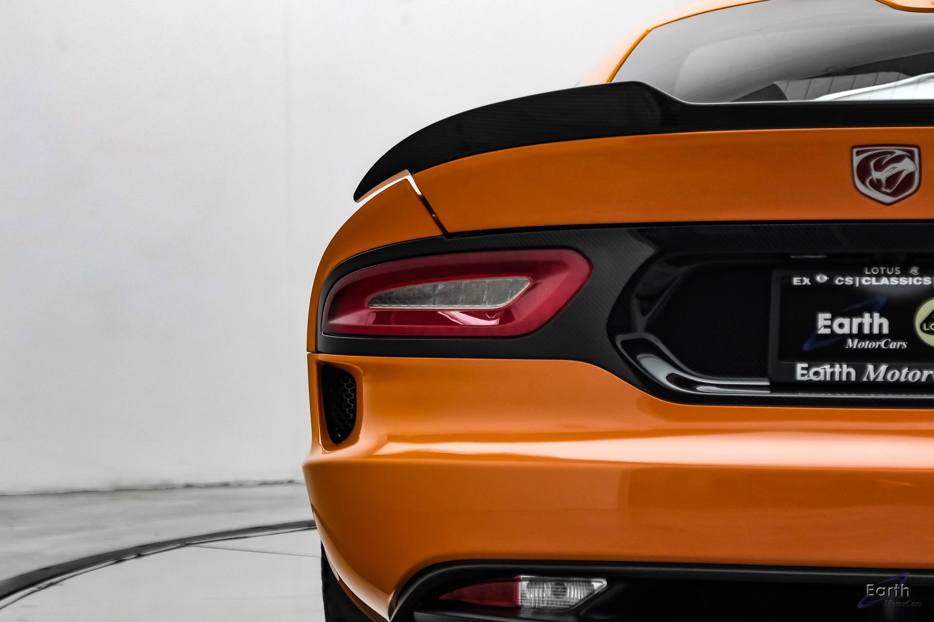Used 2014 SRT Viper SRT-10 RWD image 16