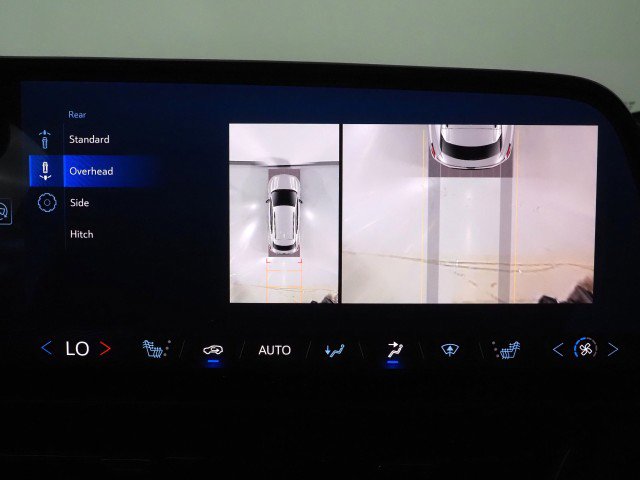 Used 2024 Chevrolet Equinox EV RS image 28