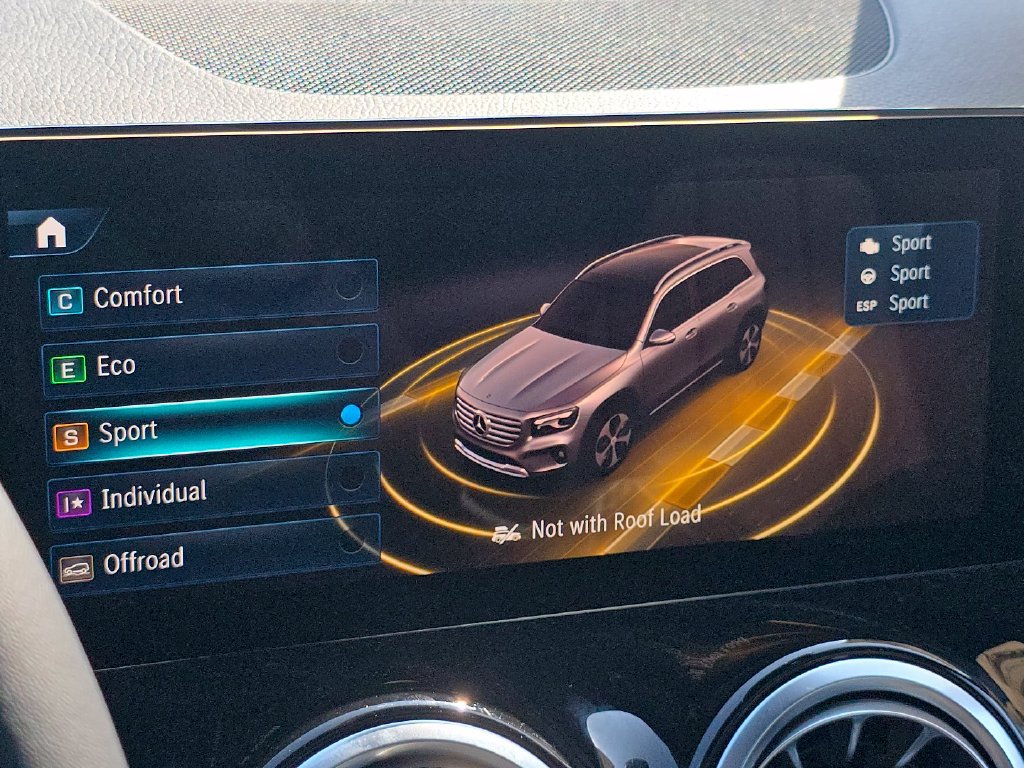 New 2026 Mercedes-Benz GLB 250 4MATIC image 33