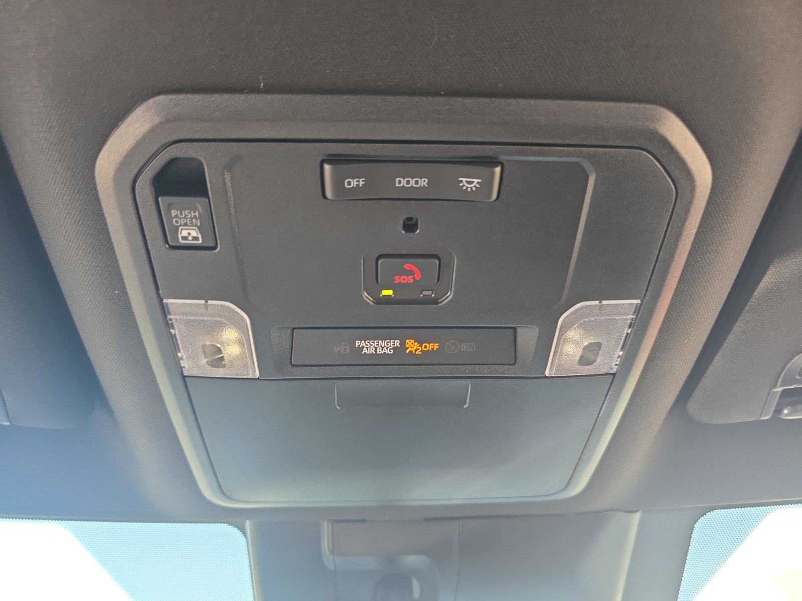 Used 2025 Toyota Tundra SR5 AWD/4WD image 18