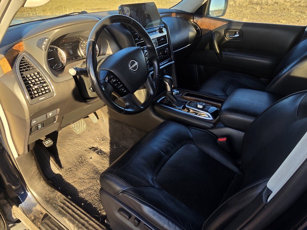 Used 2021 Nissan Armada SL w/ Captain's Chairs Package image 27