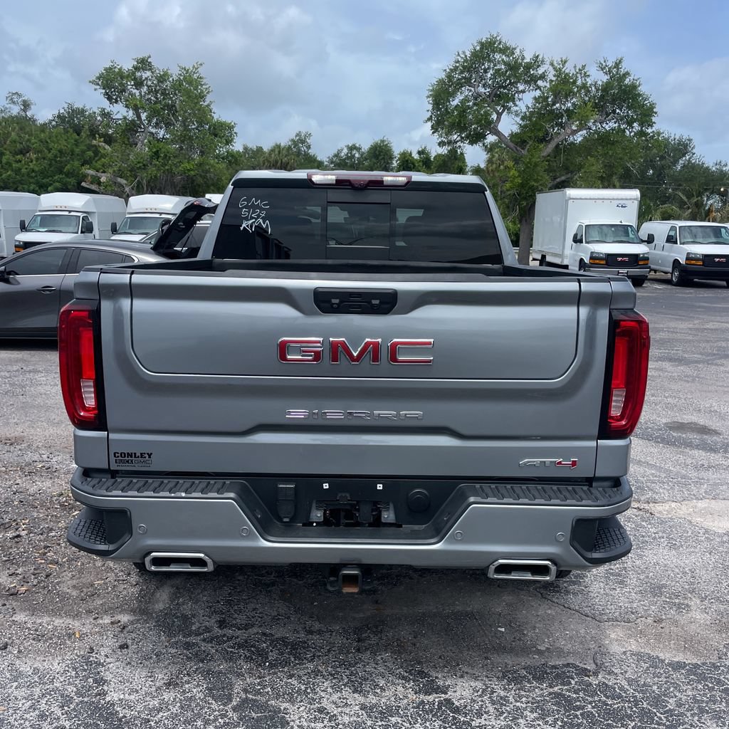 Used 2023 GMC Sierra 1500 AT4 w/ Technology Package AWD/4WD image 7