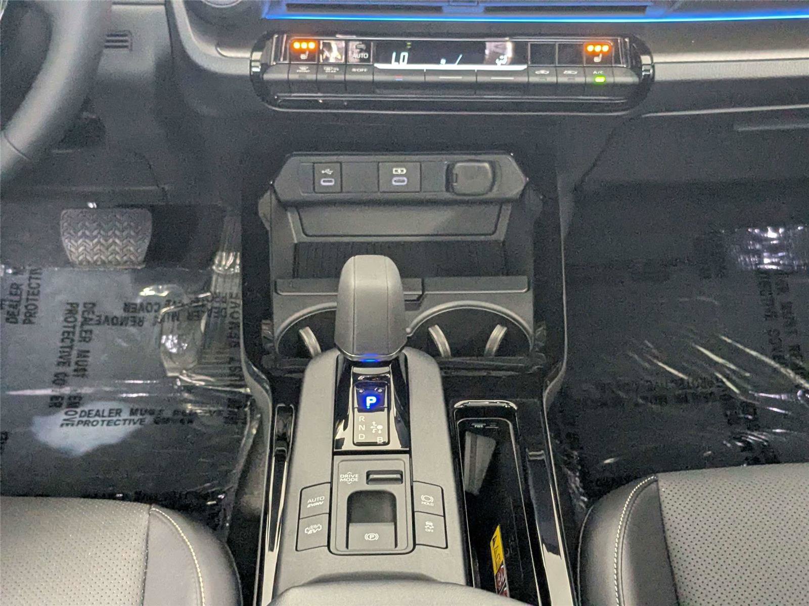 Used 2026 Toyota Prius Plug-In Hybrid FWD image 44
