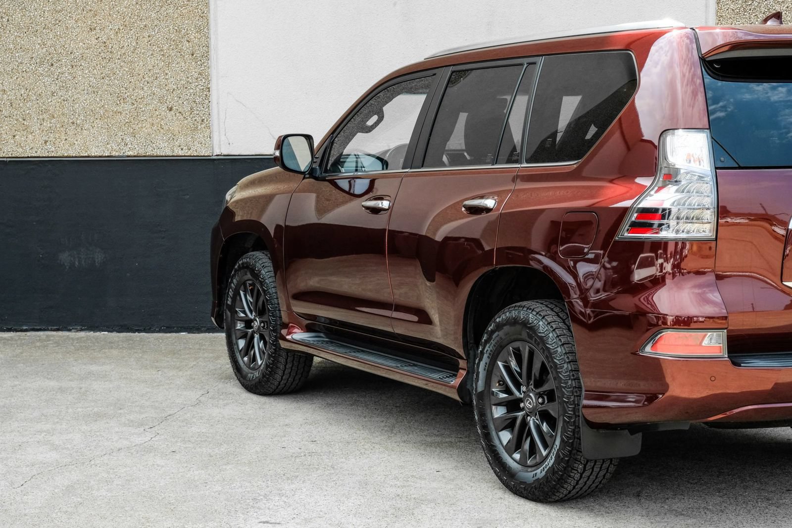 Used 2021 Lexus GX 460 Premium w/ Premium Package AWD/4WD image 13