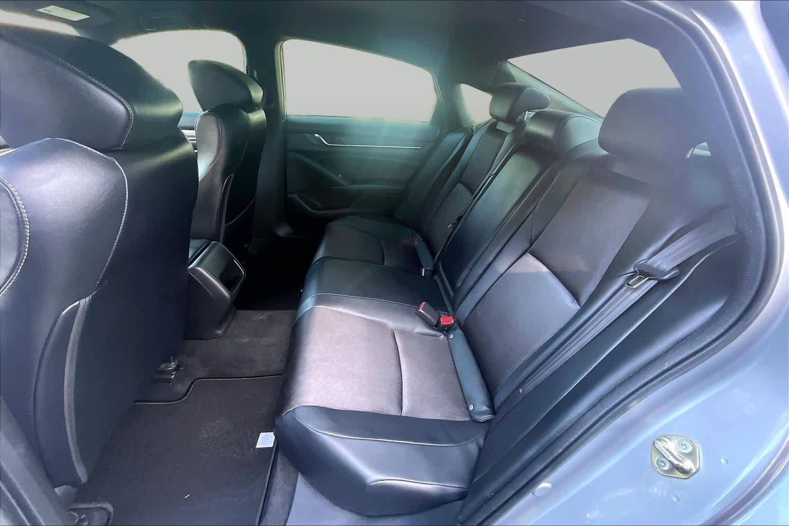 Used 2018 Honda Accord Sport image 21