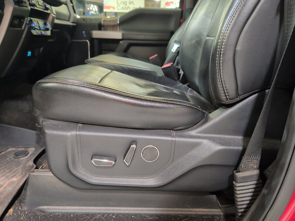 Certified 2019 Ford F250 Lariat w/ Lariat Ultimate Package AWD/4WD image 18