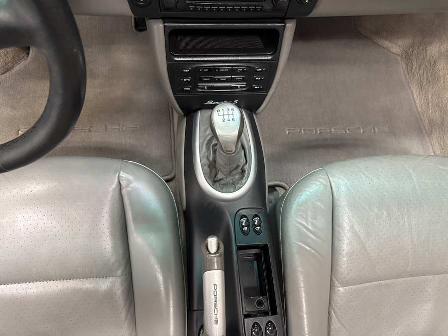 Used 2000 Porsche Boxster S RWD image 16