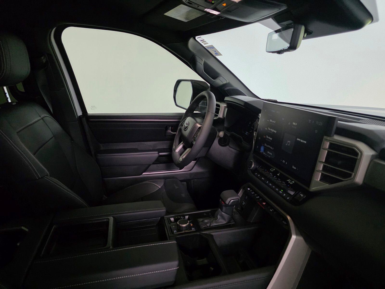 Used 2026 Toyota Tundra Limited w/ TRD Off-Road Package AWD/4WD image 22