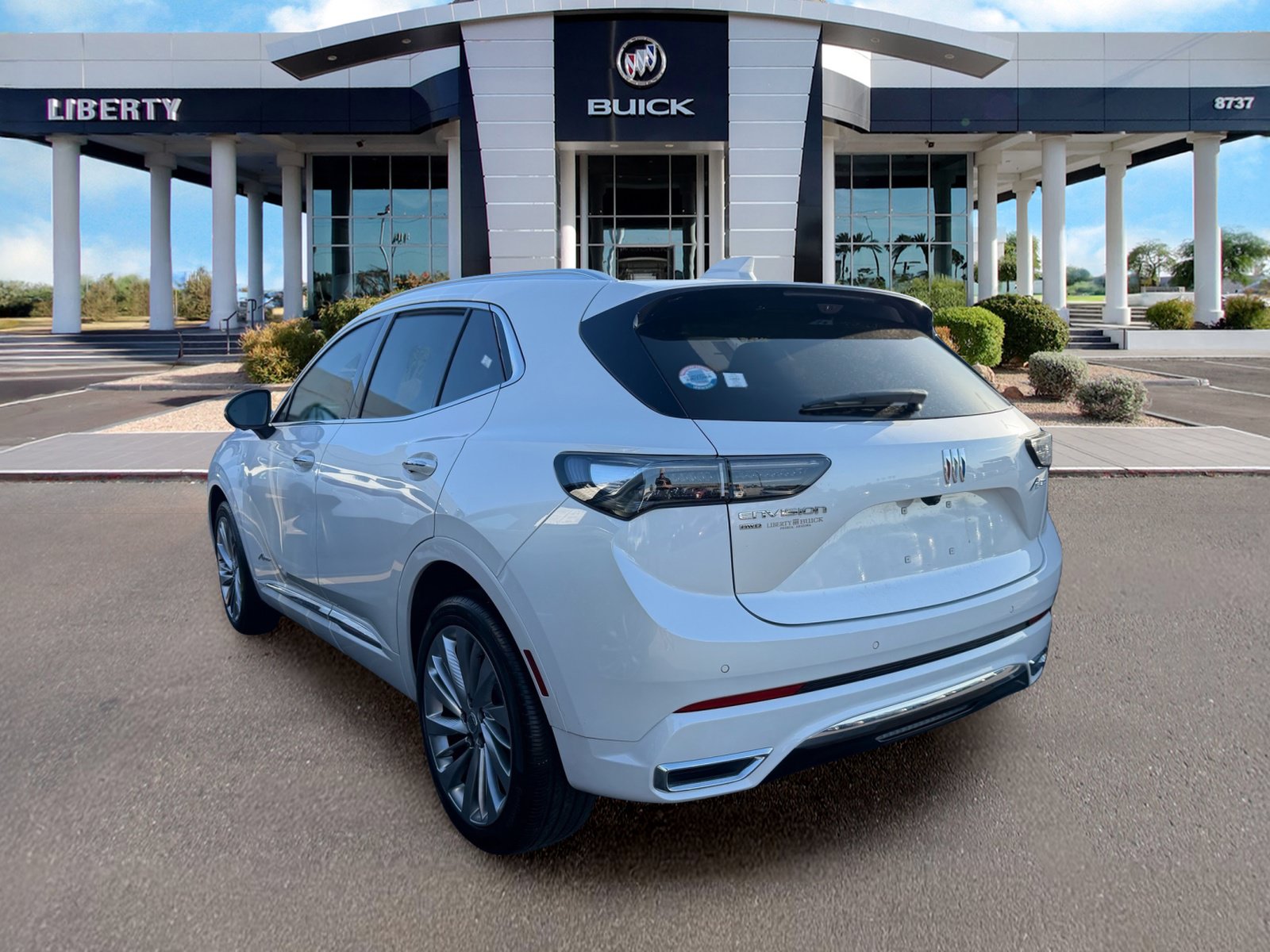 Used 2025 Buick Envision Avenir AWD/4WD image 4