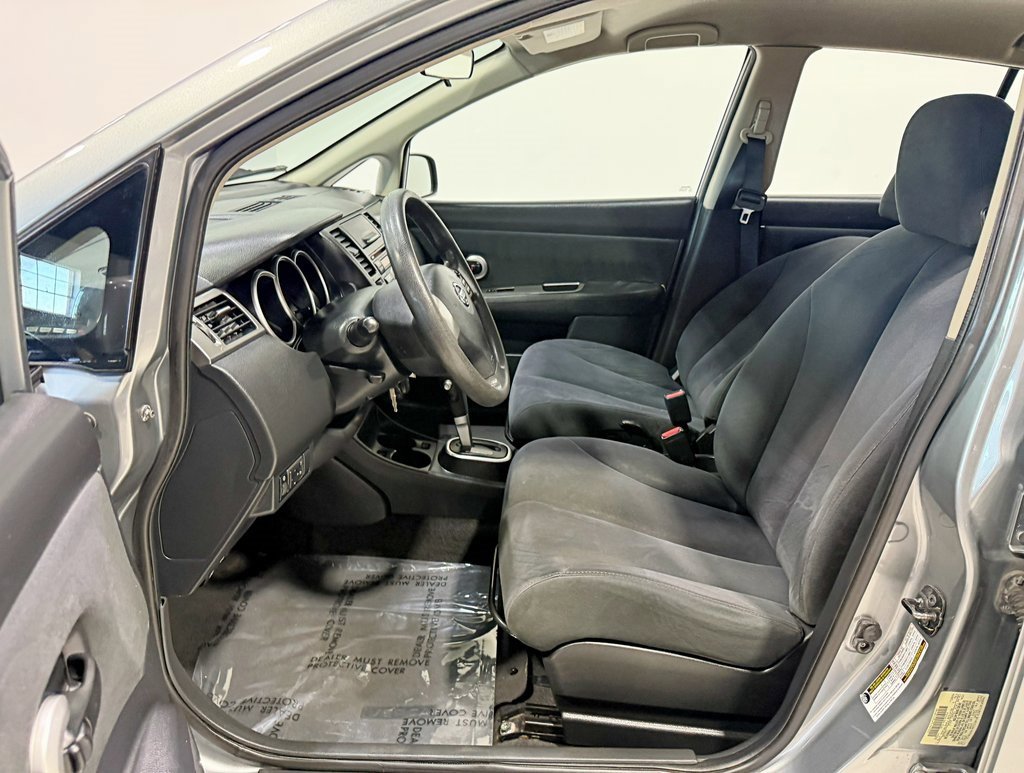 Used 2009 Nissan Versa 1.8 S w/ PWR Pkg image 18