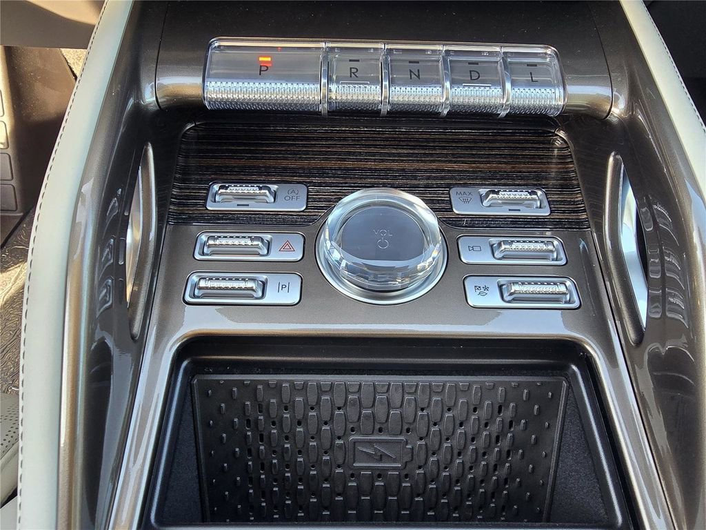 New 2026 Lincoln Nautilus Black Label image 16