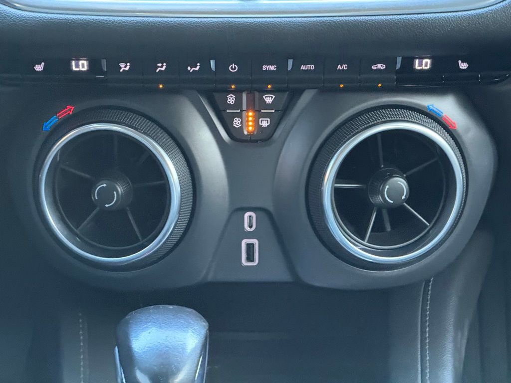 Used 2019 Chevrolet Blazer LT image 16