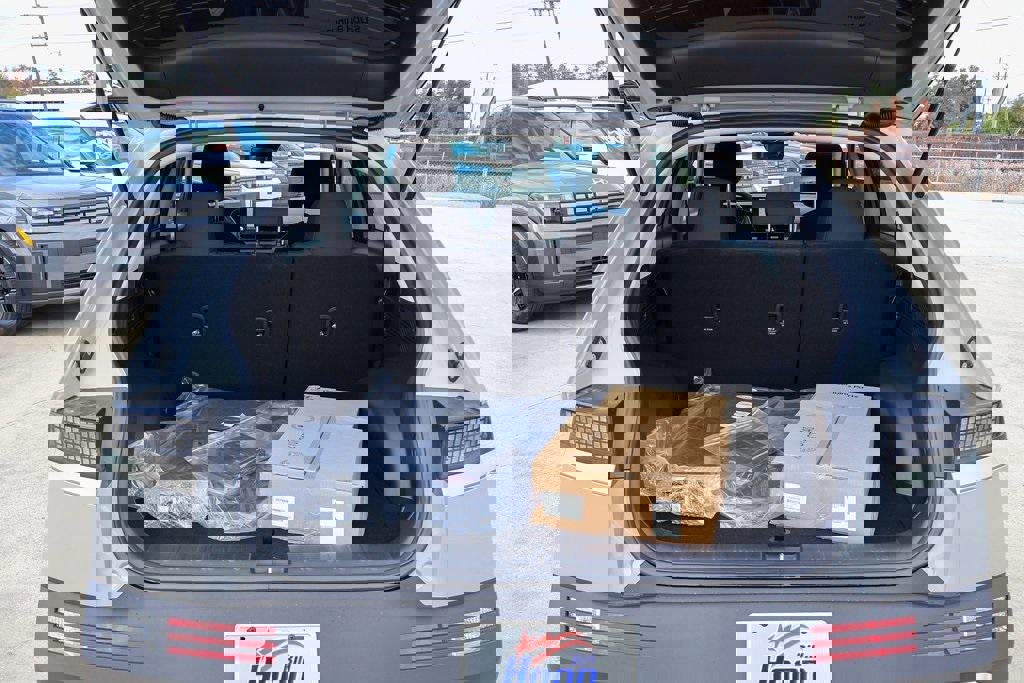 New 2025 Hyundai Venue Limited image 29