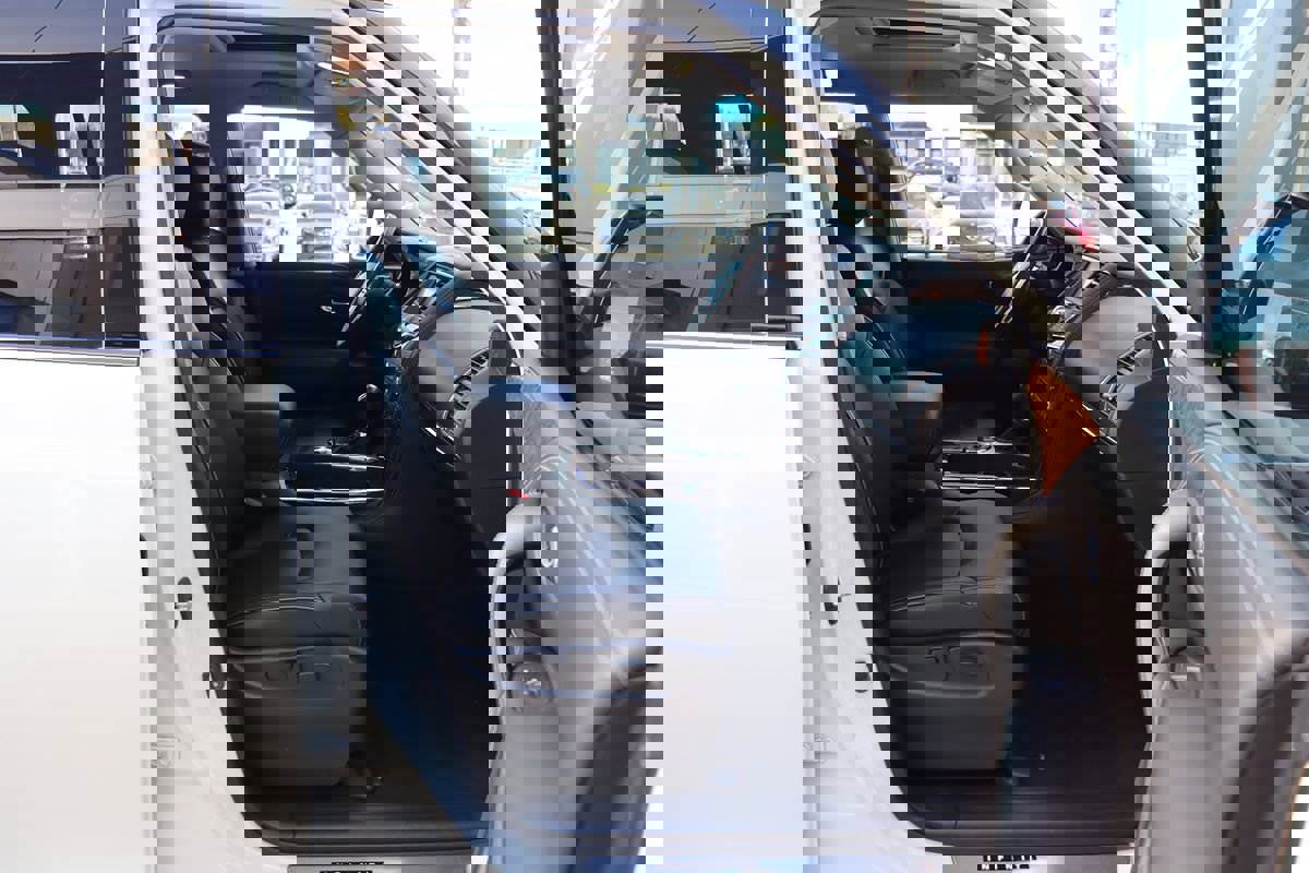 Used 2016 INFINITI QX80 Luxe w/ 22" Wheel Package image 34