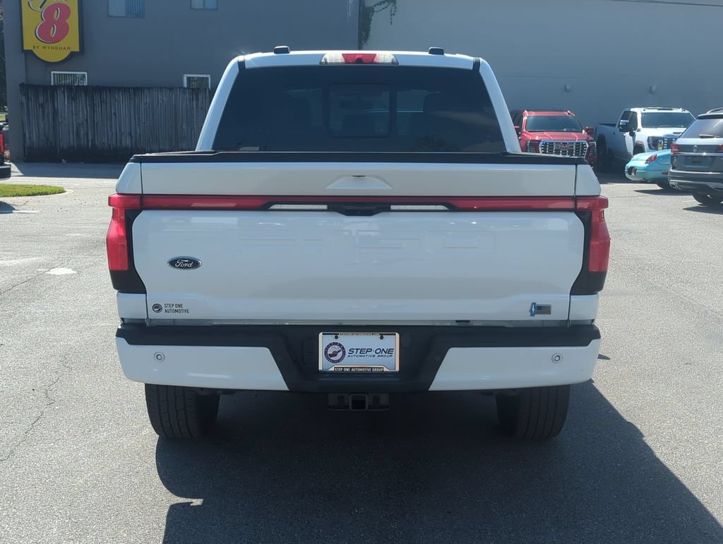 Used 2023 Ford F150 Lightning Platinum AWD/4WD image 5