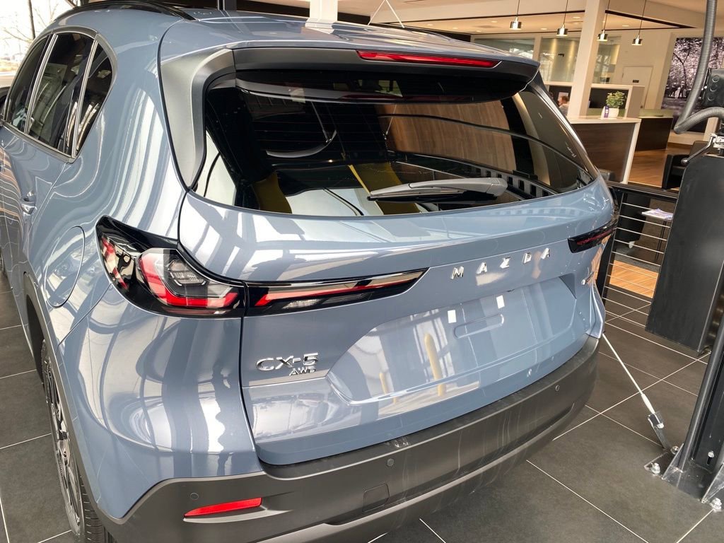 New 2026 MAZDA CX-5 Preferred image 4