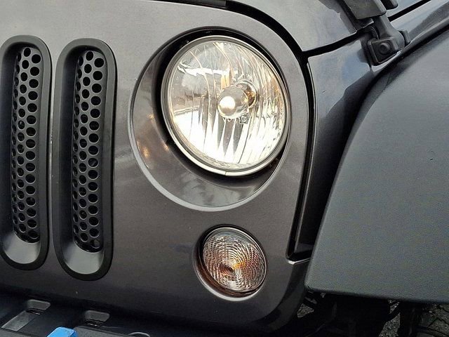 Used 2017 Jeep Wrangler Sport image 13