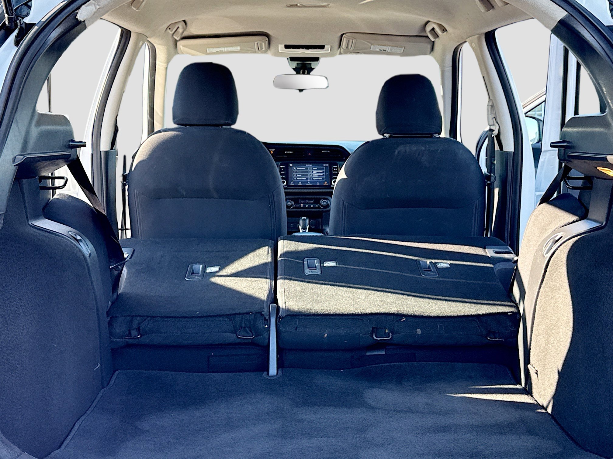 Used 2022 Nissan Kicks SV image 8