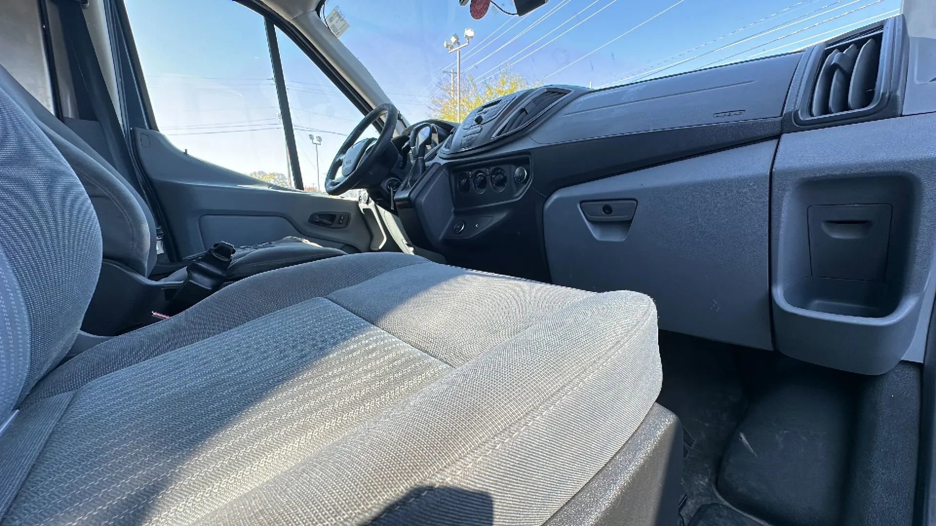 Used 2019 Ford Transit 250 148 High Roof Extended image 10