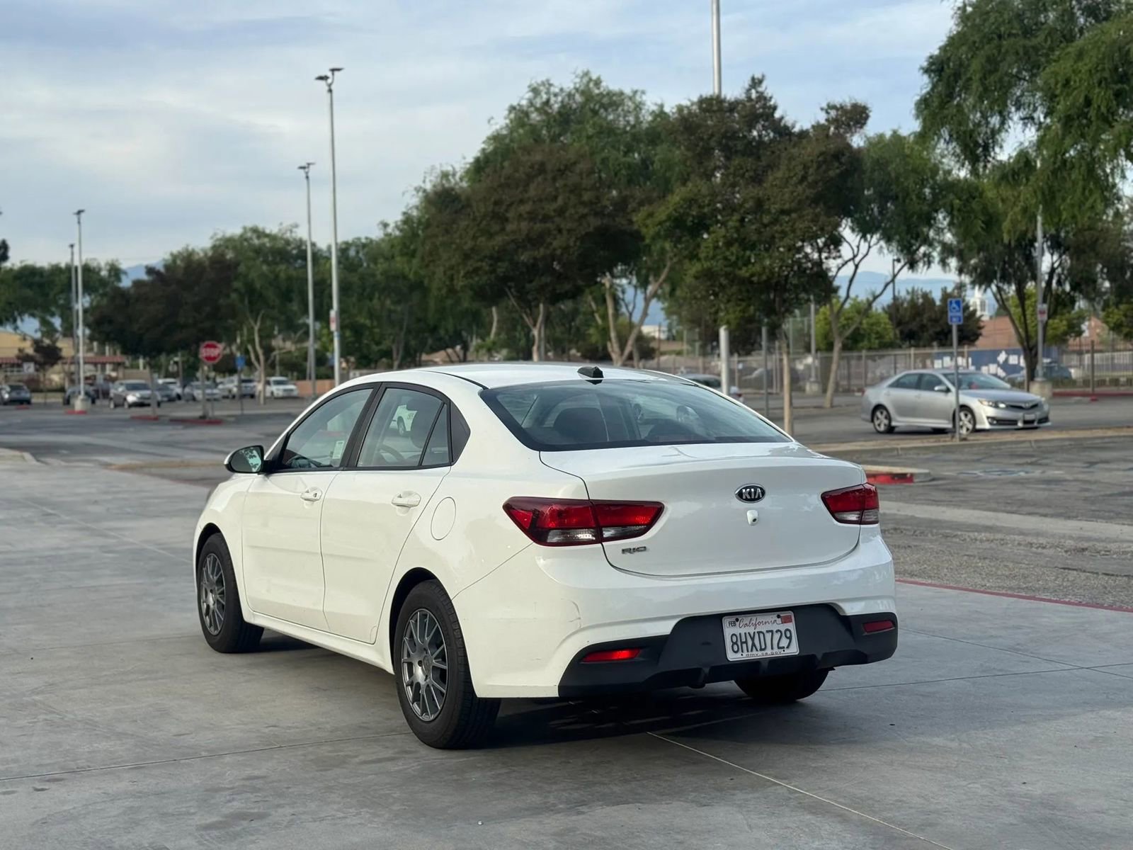 Used 2019 Kia Rio LX image 4