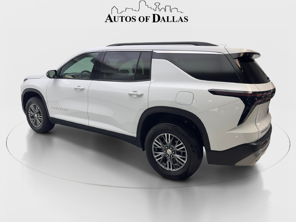 Used 2026 Chevrolet Traverse LT FWD image 10