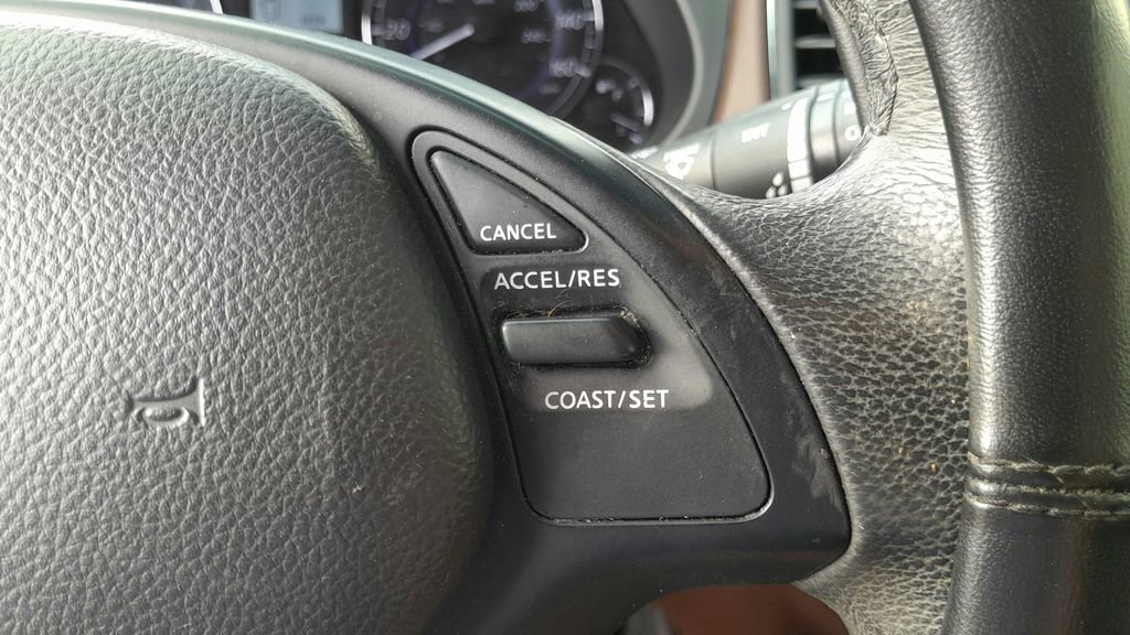 Used 2017 INFINITI QX50 2WD w/ Premium Plus Package image 23