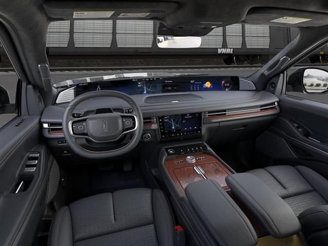 New 2026 Lincoln Navigator L Black Label AWD/4WD image 9